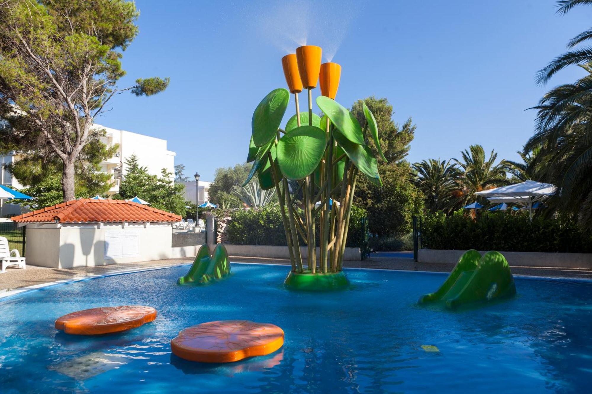 Hotel Waterman Kaktus Supetar Exterior photo